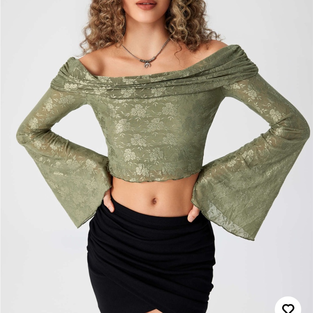 Cider Olive Floral Off the shoulder Crop Top, Size L